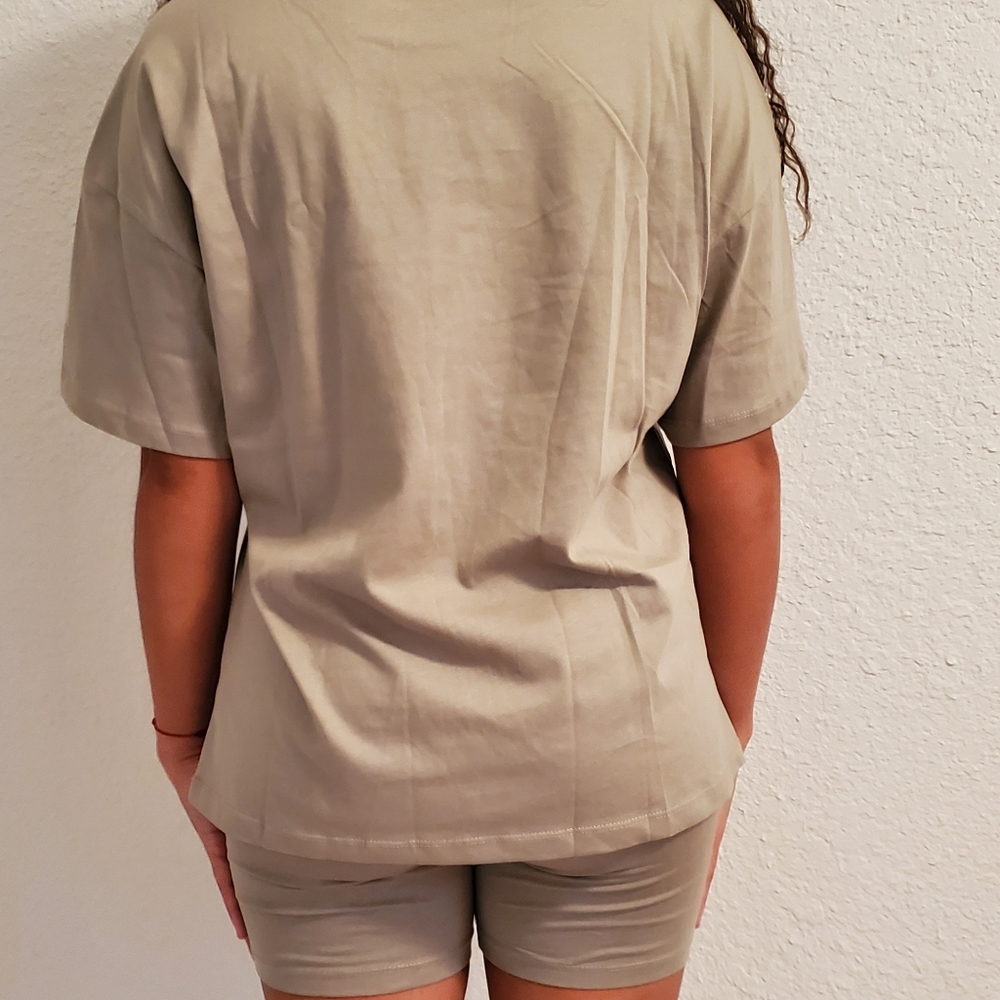 TRENDY TWO PIECE BIKER SHORTS SET - Picture 2 of 6
